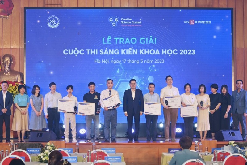 Tạo điều kiện thuận lợi để các nhà khoa học phát huy năng lực sáng tạo Tạo điều kiện thuận lợi để các nhà khoa học phát huy năng lực sáng tạo