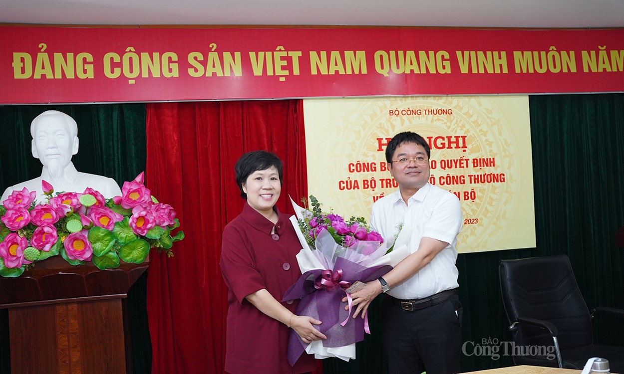 Đồng chí Trương Thu Hiền được điều động làm Giám đốc Nhà xuất bản Công Thương