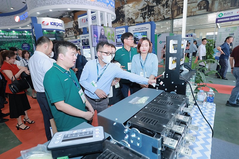 Hơn 170 doanh nghiệp tham gia Triển lãm điện và năng lượng (ELECS 2023) Hơn 170 doanh nghiệp tham gia Triển lãm điện và năng lượng (ELECS 2023)