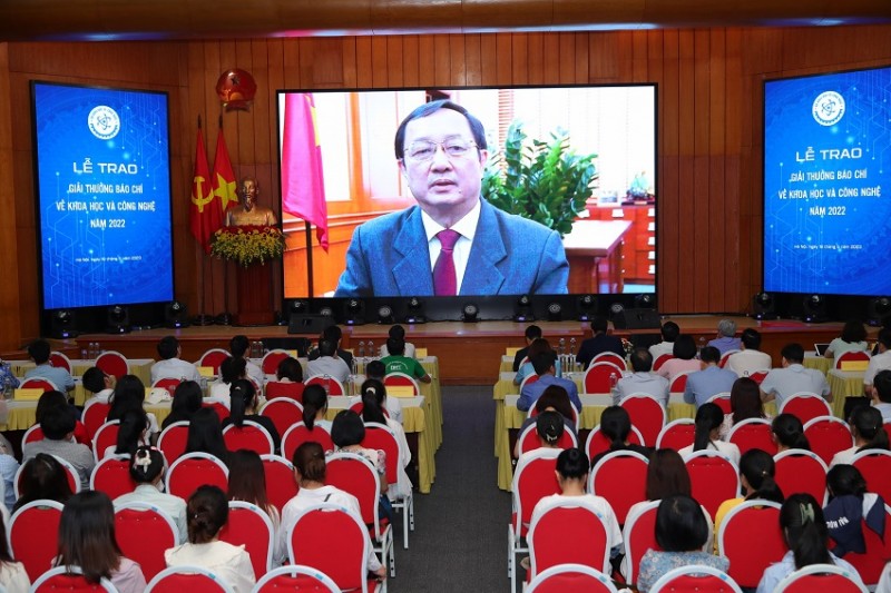 Báo Công Thương đoạt giải Nhất Giải thưởng Báo chí về khoa học và công nghệ Báo Công Thương đoạt giải Nhất Giải thưởng Báo chí về khoa học và công nghệ