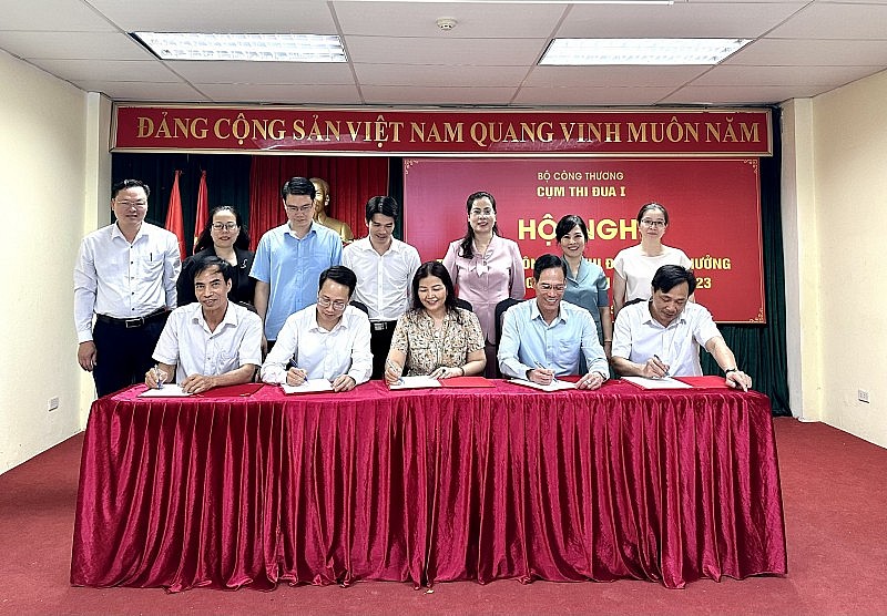 Cụm Thi đua số 1 khối Sở Công Thương ký giao ước thi đua năm 2023
