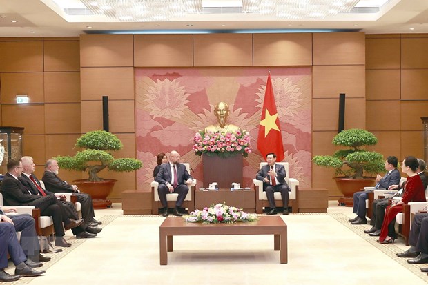 Chủ tịch Quốc hội: Việt Nam luôn coi trọng phát triển quan hệ với Séc hình ảnh 2 Chu tich Quoc hoi: Viet Nam luon coi trong phat trien quan he voi Sec hinh anh 2