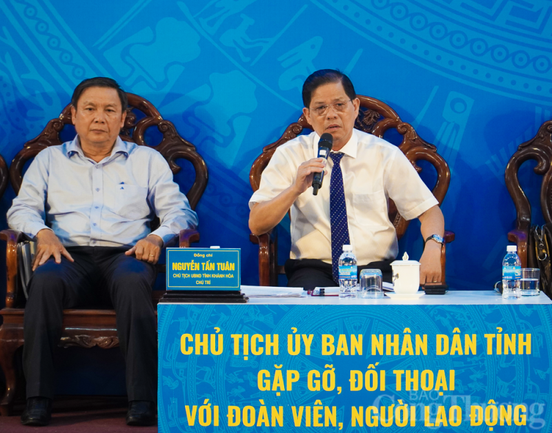 Chủ tịch UBND tỉnh Khánh Hòa đối thoại với hàng trăm công nhân lao động