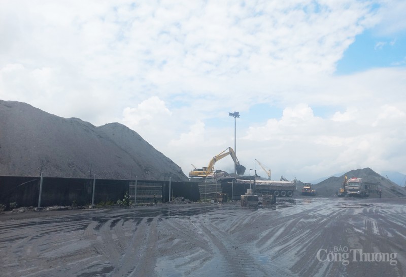 Thừa Thiên Huế: Đảm bảo xuất nhập than đá từ Lào về cảng Chân Mây