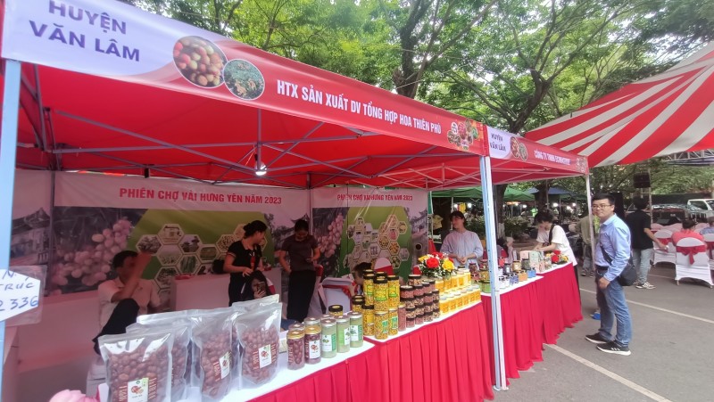 Khai mạc Phiên chợ Vải Hưng Yên năm 2023 Khai mạc Phiên chợ Vải Hưng Yên năm 2023