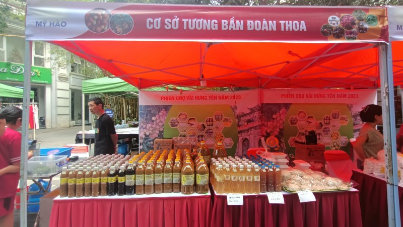 Khai mạc Phiên chợ Vải Hưng Yên năm 2023 Khai mạc Phiên chợ Vải Hưng Yên năm 2023