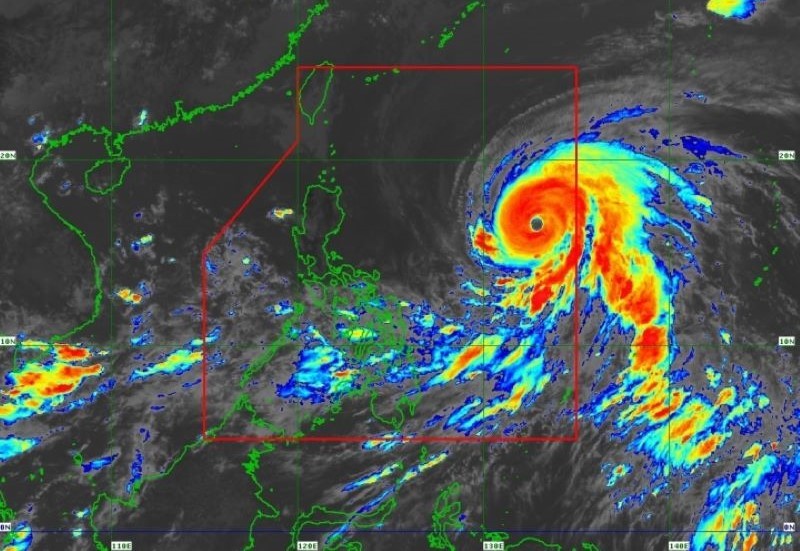 Philippines sắp đón siêu bão Mawar mạnh kỷ lục