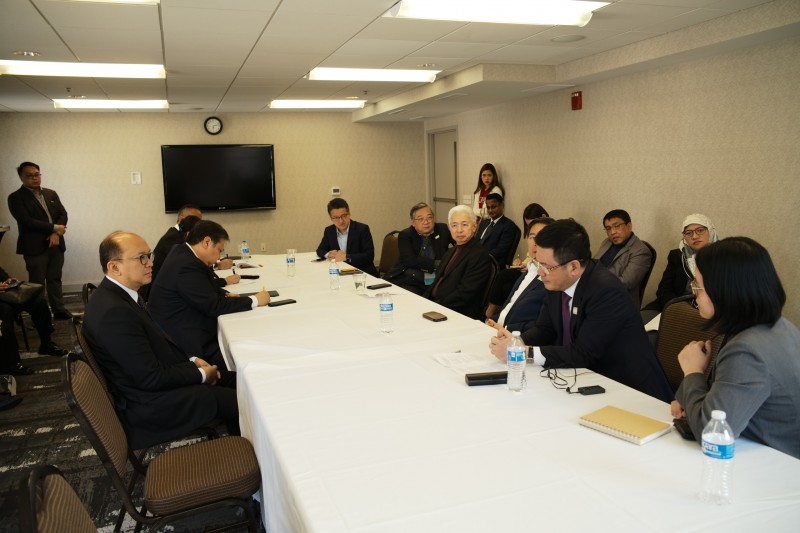 Bộ trưởng Bộ Công Thương tham dự phiên 2 Hội nghị Bộ trưởng Thương mại APEC lần thứ 29 Bộ trưởng Bộ Công Thương tham dự phiên 2 Hội nghị Bộ trưởng Thương mại APEC lần thứ 29