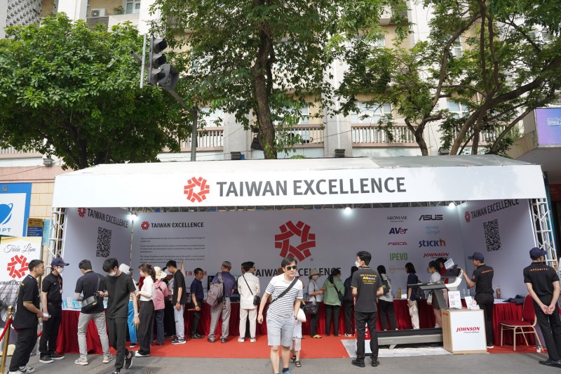 Triển lãm gian hàng Taiwan Excellence - Không gian trưng bày văn hóa, ẩm thực, công nghệ hiện đại Triển lãm gian hàng Taiwan Excellence - Không gian trưng bày văn hóa, ẩm thực, công nghệ hiện đại