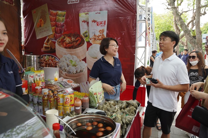 Triển lãm gian hàng Taiwan Excellence - Không gian trưng bày văn hóa, ẩm thực, công nghệ hiện đại Triển lãm gian hàng Taiwan Excellence - Không gian trưng bày văn hóa, ẩm thực, công nghệ hiện đại