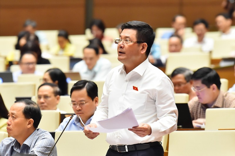 Bộ trưởng Bộ Công Thương giải trình về chống lãng phí nguồn năng lượng tái tạo Bộ trưởng Bộ Công Thương giải trình về chống lãng phí nguồn năng lượng tái tạo