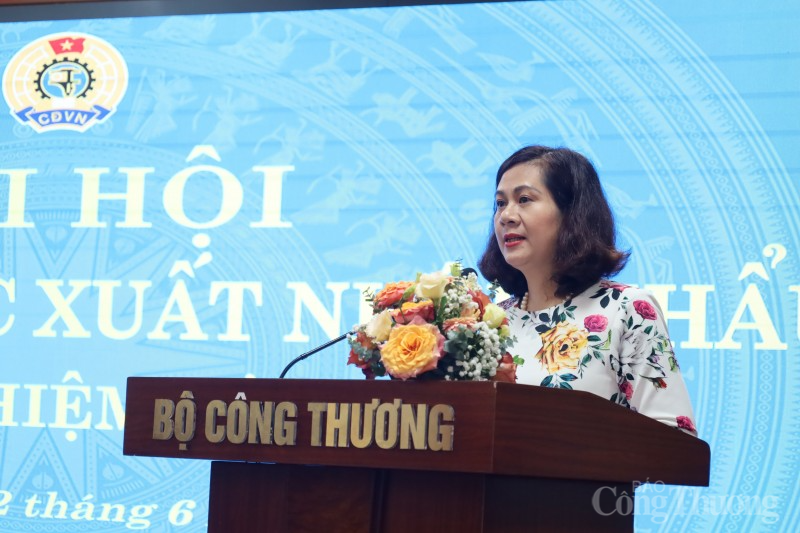 Công đoàn Cục Xuất nhập khẩu: Phát huy khối đoàn kết, xây dựng tập thể vững mạnh Công đoàn Cục Xuất nhập khẩu: Phát huy khối đoàn kết, xây dựng tập thể vững mạnh