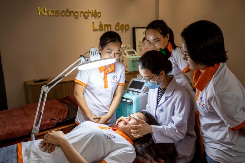 chăm sóc sắc đẹp chăm sóc sắc đẹp