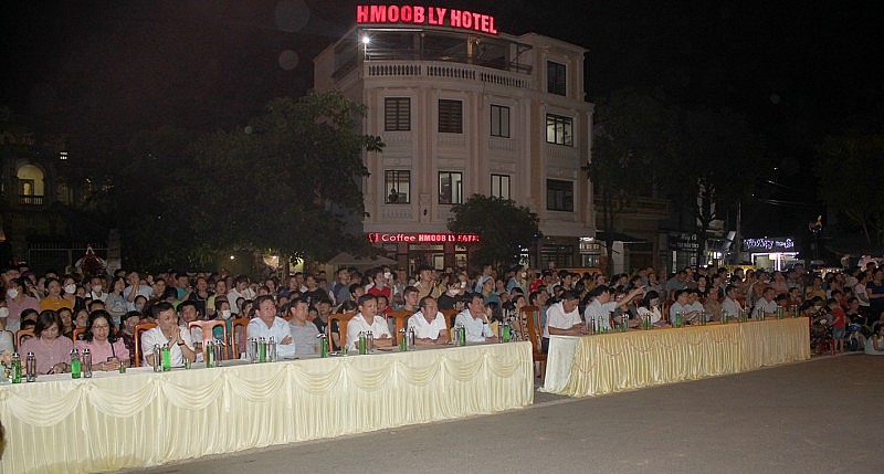 Lào Cai: Khai mạc "Festival Cao nguyên trắng Bắc Hà mùa hè năm 2023" Lào Cai: Khai mạc "Festival Cao nguyên trắng Bắc Hà mùa hè năm 2023"