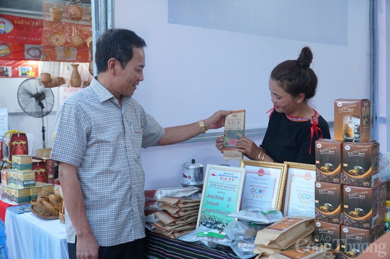 Tăng cường kết nối, xúc tiến thương mại cho sản phẩm OCOP hợp tác xã Tăng cường kết nối, xúc tiến thương mại cho sản phẩm OCOP hợp tác xã