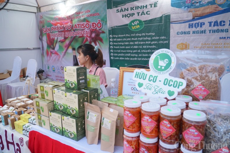 Tăng cường kết nối, xúc tiến thương mại cho sản phẩm OCOP hợp tác xã Tăng cường kết nối, xúc tiến thương mại cho sản phẩm OCOP hợp tác xã