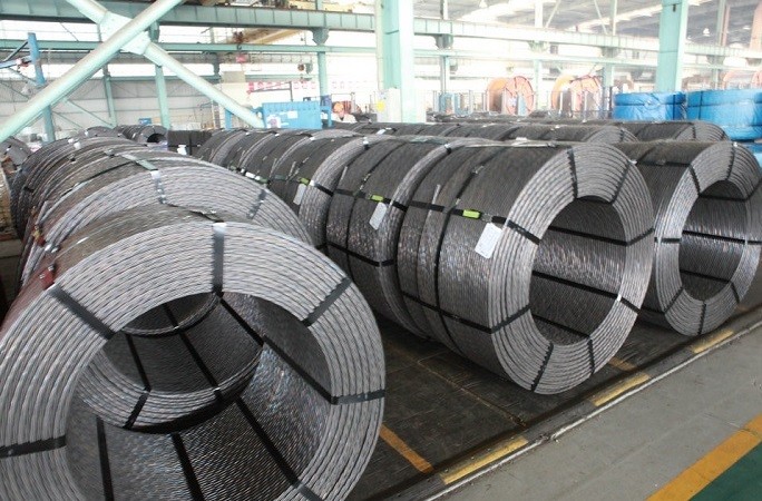 Giá thép hôm nay 8/6: Giá thép kỳ hạn giảm; cổ phiếu ngành thép tăng mạnh