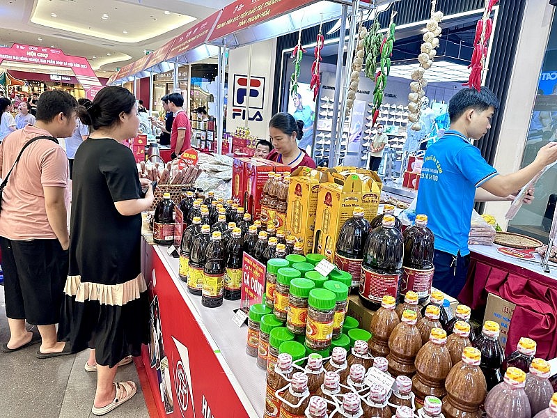 Khai mạc Hội chợ xúc tiến thương mại nông nghiệp, sản phẩm OCOP Hà Nội 2023 Khai mạc Hội chợ xúc tiến thương mại nông nghiệp, sản phẩm OCOP Hà Nội 2023