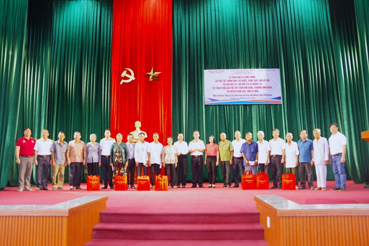 Bàn giao 2 công trình hệ thống máy lọc nước RO cho Lữ đoàn 175 Bàn giao 2 công trình hệ thống máy lọc nước RO cho Lữ đoàn 175