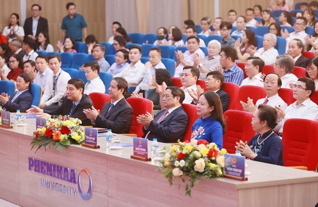 Học tập để Việt Nam không thua kém bất kỳ đất nước nào trên thế giới hình ảnh 2 Hoc tap de Viet Nam khong thua kem bat ky dat nuoc nao tren the gioi hinh anh 2