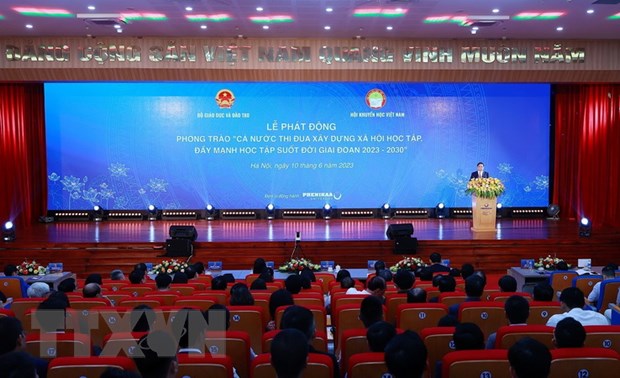 Học tập để Việt Nam không thua kém bất kỳ đất nước nào trên thế giới hình ảnh 3 Hoc tap de Viet Nam khong thua kem bat ky dat nuoc nao tren the gioi hinh anh 3