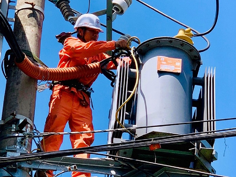 Thanh Hóa: Triển khai giải pháp tiết kiệm điện cần sự chung tay của Nhân dân, doanh nghiệp Thanh Hóa: Triển khai giải pháp tiết kiệm điện cần sự chung tay của Nhân dân, doanh nghiệp