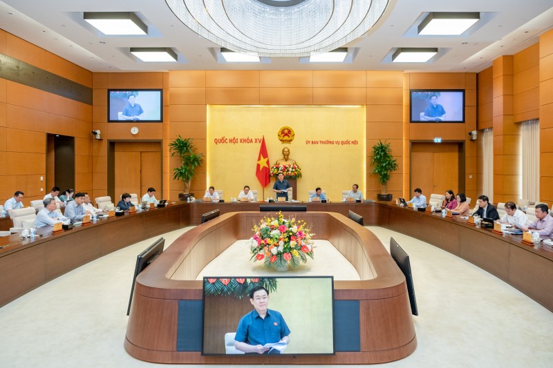 Chủ tịch Quốc hội: Tuyệt đối tránh cài cắm lợi ích nhóm, trục lợi chính sách