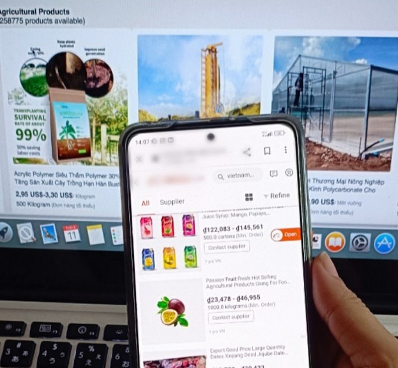 Nhiều sản phẩm nông nghiệp, thực phẩm, đồ uống của Việt Nam đang có mặt trên các sàn thương mại điện tử quốc tế. Nhiều sản phẩm nông nghiệp, thực phẩm, đồ uống của Việt Nam đang có mặt trên các sàn thương mại điện tử quốc tế.