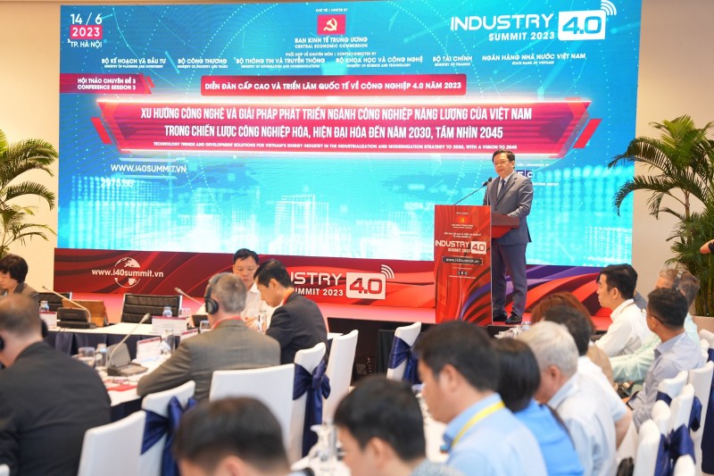 TS. Nguyễn Đức Hiển – Phó Trưởng ban Kinh tế Trung ương TS. Nguyễn Đức Hiển – Phó Trưởng ban Kinh tế Trung ương