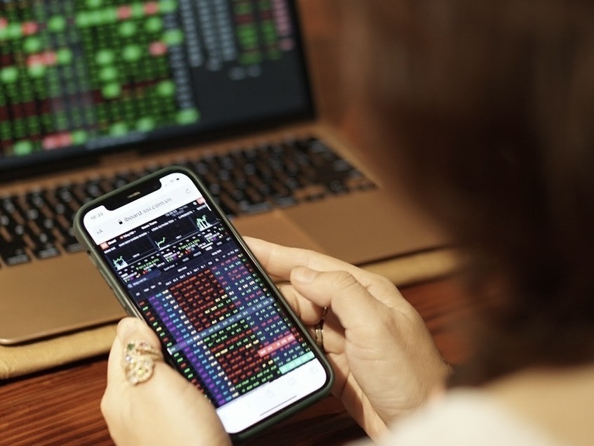 Thị trường chứng khoán đang ghi nhận những tín hiệu khởi sắc. Ảnh: Gia Miêu 