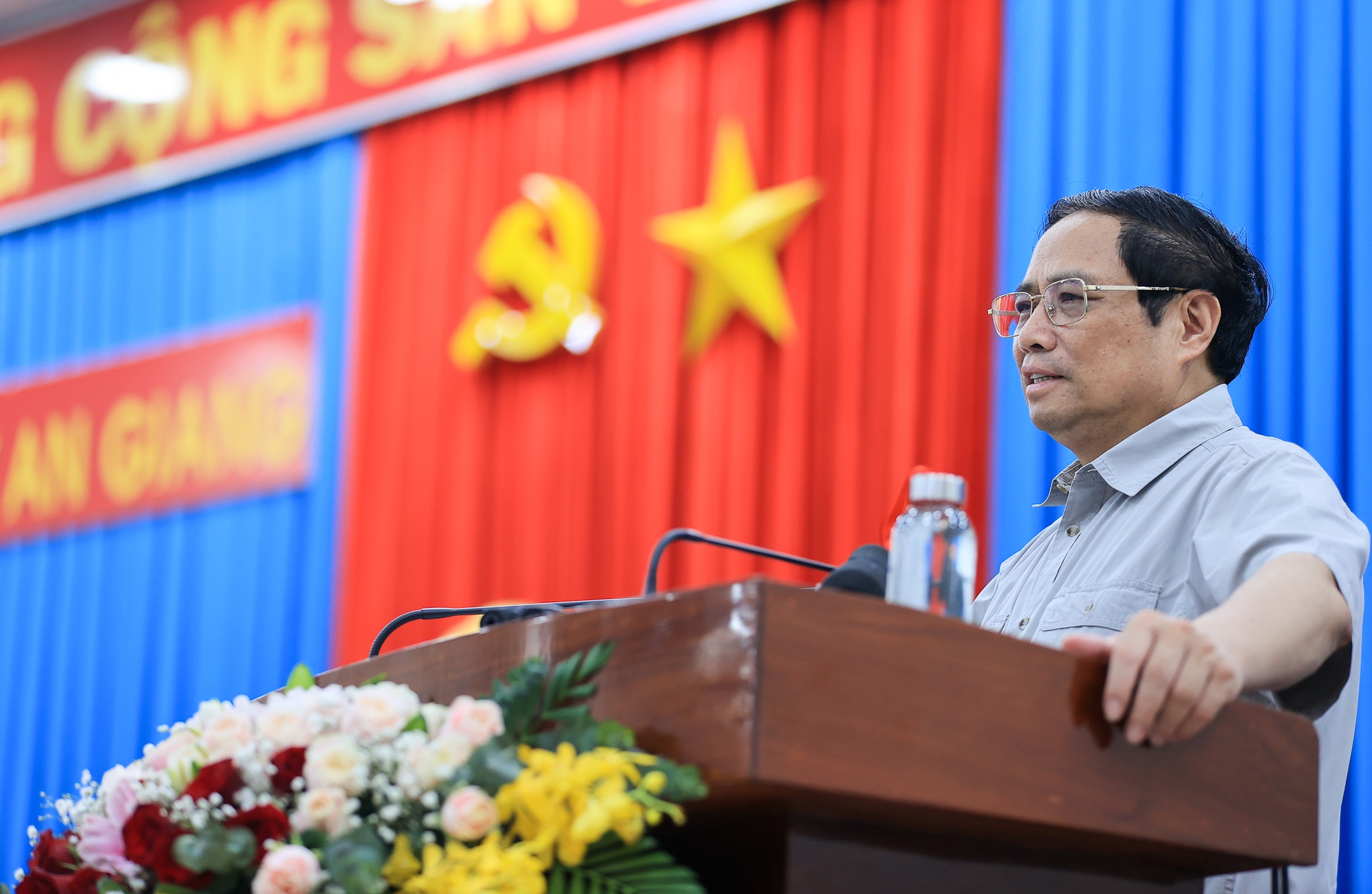 Thủ tướng: An Giang cần đột phá về tư duy, cách làm để phát triển bứt phá - Ảnh 7. Thủ tướng: An Giang cần đột phá về tư duy, cách làm để phát triển bứt phá - Ảnh 7.