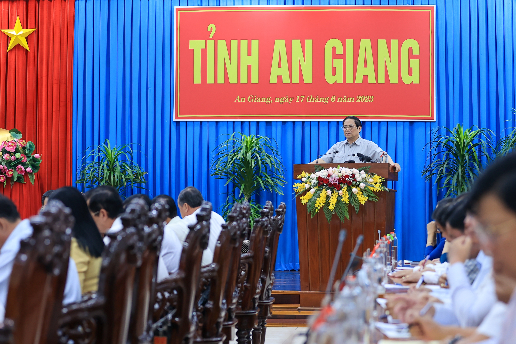 Thủ tướng: An Giang cần đột phá về tư duy, cách làm để phát triển bứt phá - Ảnh 8. Thủ tướng: An Giang cần đột phá về tư duy, cách làm để phát triển bứt phá - Ảnh 8.