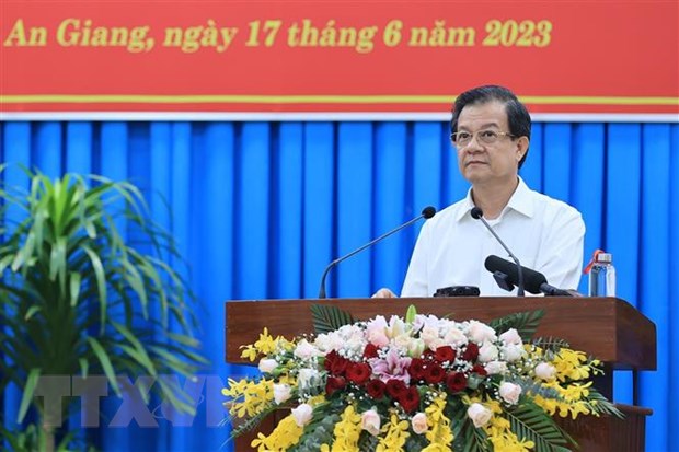 An Giang cần huy động mọi nguồn lực để phát triển kinh tế biên mậu hình ảnh 3 An Giang can huy dong moi nguon luc de phat trien kinh te bien mau hinh anh 3
