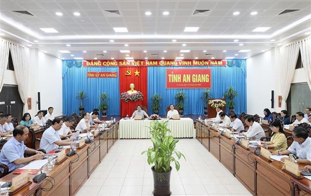 An Giang cần huy động mọi nguồn lực để phát triển kinh tế biên mậu hình ảnh 4 An Giang can huy dong moi nguon luc de phat trien kinh te bien mau hinh anh 4