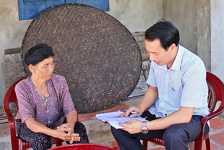 Phóng viên tác nghiệp tại huyện Hậu Lộc