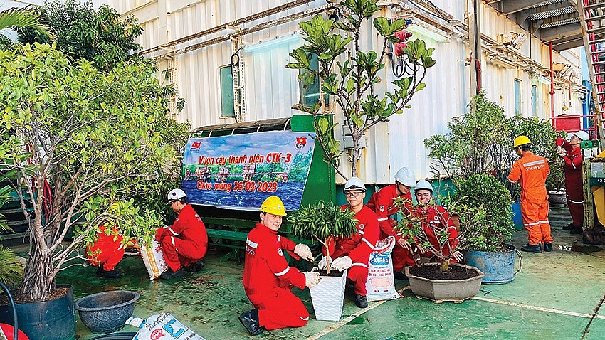 Văn hóa Vietsovpetro trên các công trình biển Văn hóa Vietsovpetro trên các công trình biển