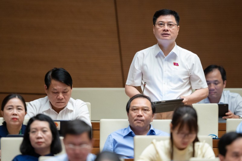 Bắt giao dịch bất động sản qua sàn là ngăn trở tự do kinh doanh Bắt giao dịch bất động sản qua sàn là ngăn trở tự do kinh doanh