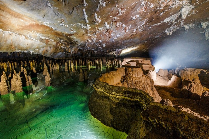 Phong Nha - Kẻ Bàng: Phát triển du lịch gắn với khai thác hiệu quả và bền vững giá trị di sản Phong Nha - Kẻ Bàng: Phát triển du lịch gắn với khai thác hiệu quả và bền vững giá trị di sản