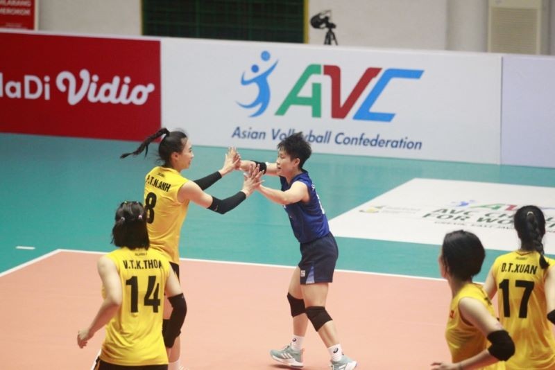 Đội tuyển bóng chuyền nữ Việt Nam giành chức vô địch châu Á đầu tiên trong lịch sử Đội tuyển bóng chuyền nữ Việt Nam giành chức vô địch châu Á đầu tiên trong lịch sử