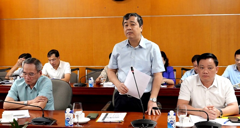 Bộ trưởng Nguyễn Hồng Diên làm việc với các tỉnh có dự án nhà máy điện sử dụng LNG Bộ trưởng Nguyễn Hồng Diên làm việc với các tỉnh có dự án nhà máy điện sử dụng LNG