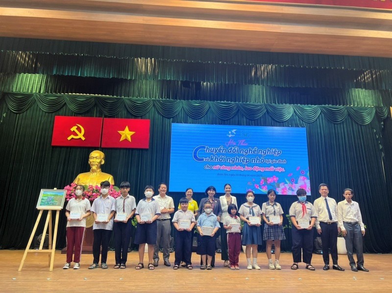 MiennamPetro tham dự sự kiện “Chuyển đổi nghề nghiệp và khởi nghiệp cho nữ công nhân, lao động mất việc”