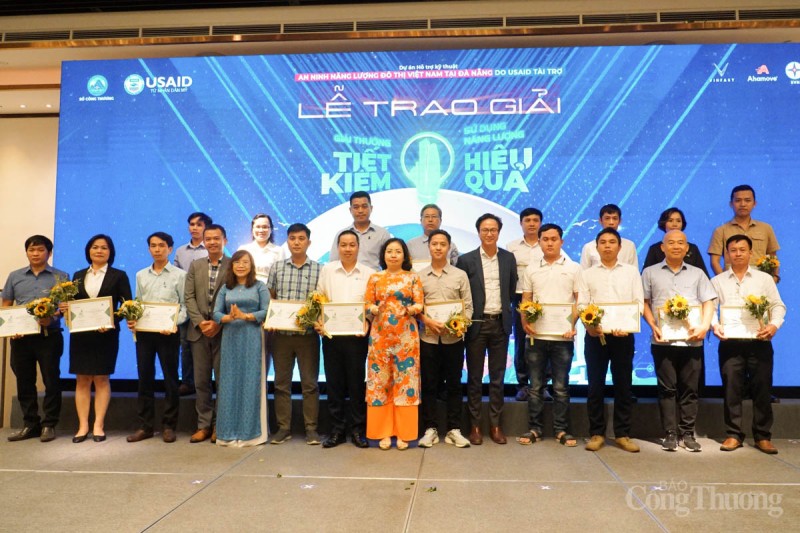 Đà Nẵng: Tôn vinh 10 doanh nghiệp sử dụng năng lượng tiết kiệm và hiệu quả Đà Nẵng: Tôn vinh 10 doanh nghiệp sử dụng năng lượng tiết kiệm và hiệu quả