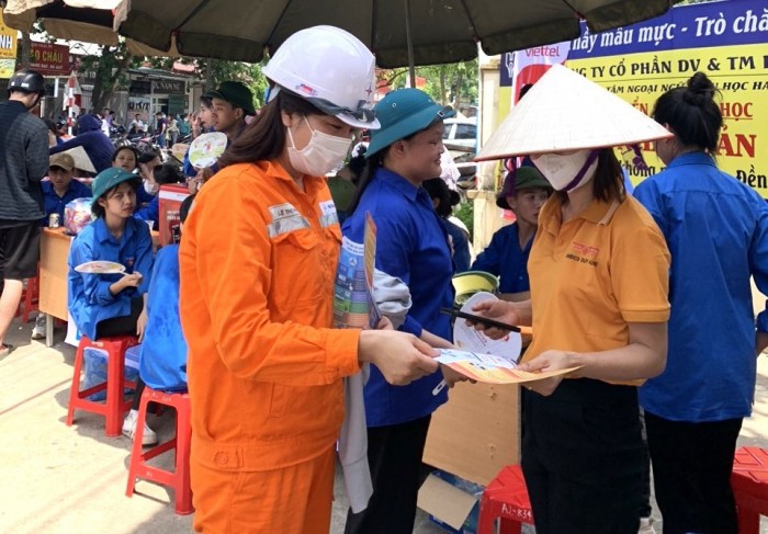 Bản tin tiết kiệm điện ngày 21/7/2023: Tiếp tục thúc đẩy sử dụng điện tiết kiệm, hiệu quả Bản tin tiết kiệm điện ngày 21/7/2023: Tiếp tục thúc đẩy sử dụng điện tiết kiệm, hiệu quả