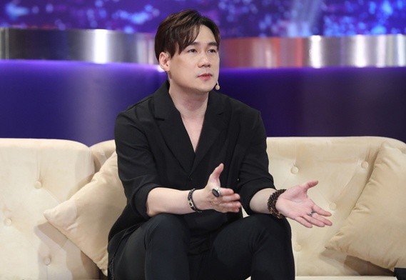 Ca sĩ Khánh Phương bị phạt gần 250 triệu đồng vì mua chui cổ phiếu Ca sĩ Khánh Phương bị phạt gần 250 triệu đồng vì mua chui cổ phiếu