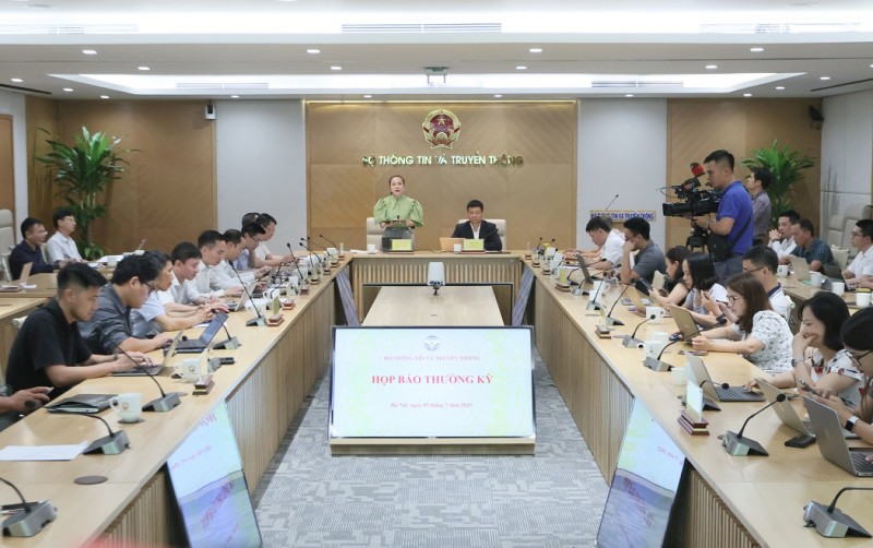 Bộ Thông tin và Truyền thông tổ chức họp báo cung cấp thông tin về hoạt động của Bộ, của ngành thông tin và truyền thông Bộ Thông tin và Truyền thông tổ chức họp báo cung cấp thông tin về hoạt động của Bộ, của ngành thông tin và truyền thông