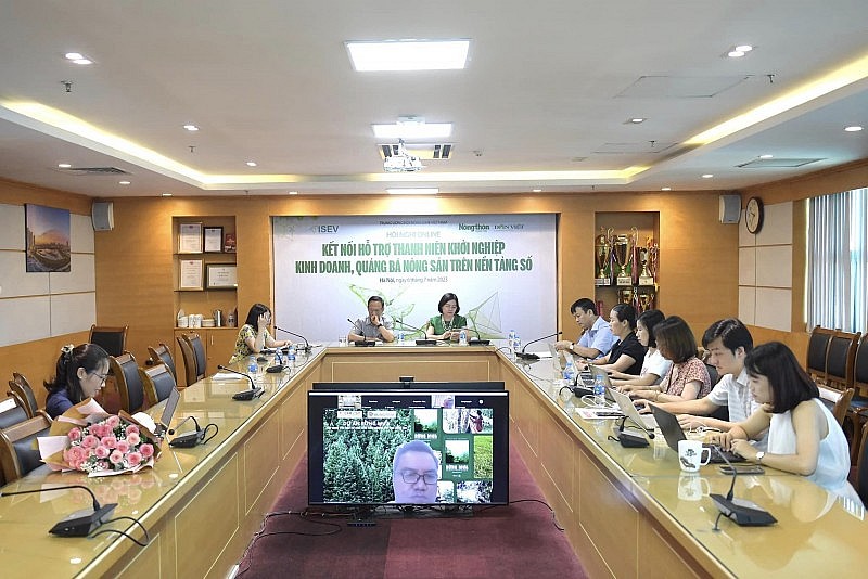 Hội nghị diễn ra theo hình thức trực tuyến