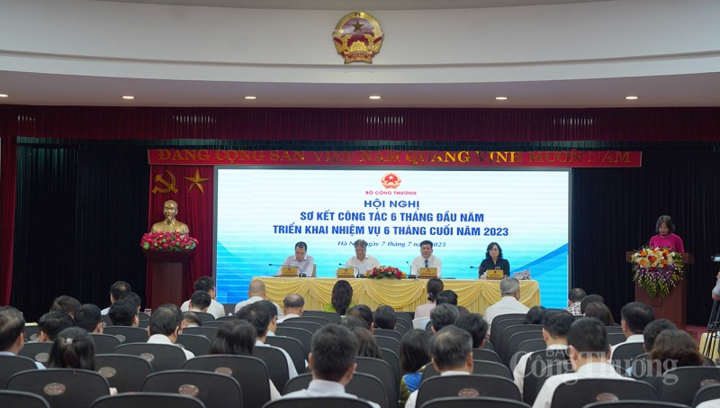 Hội nghị sơ kết 6 tháng ngành Công Thương: Địa phương, Thương vụ kiến nghị gì? Hội nghị sơ kết 6 tháng ngành Công Thương: Địa phương, Thương vụ kiến nghị gì?