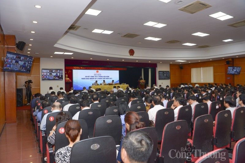 Bộ Công Thương: Nhiều lĩnh vực có nhiều chuyển biến tích cực trong 6 tháng đầu năm Bộ Công Thương: Nhiều lĩnh vực có nhiều chuyển biến tích cực trong 6 tháng đầu năm