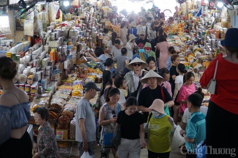 Đà Nẵng: Thị trường sôi động dịp chung kết lễ hội pháo hoa quốc tế DIFF 2023 Đà Nẵng: Thị trường sôi động dịp chung kết lễ hội pháo hoa quốc tế DIFF 2023