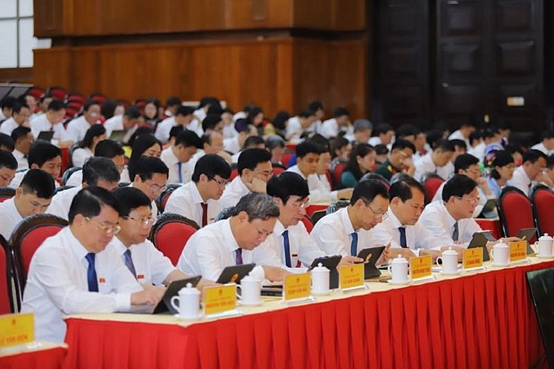 Giám đốc Sở Văn hóa, Thể thao và Du lịch Thanh Hóa: “Nếu không làm được việc chúng tôi xin từ chức” Giám đốc Sở Văn hóa, Thể thao và Du lịch Thanh Hóa: “Nếu không làm được việc chúng tôi xin từ chức”